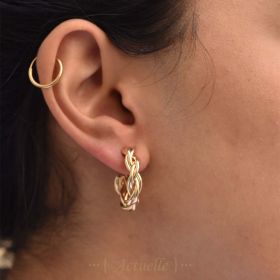 Pendientes con alambres entrelazados