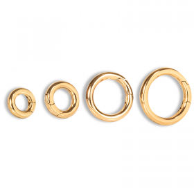 Thick carabiner ring clasp
