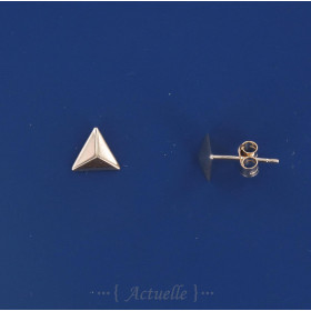 Earring Pyramid 3 Faces 7 mm