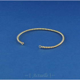 Twisted wire bangle