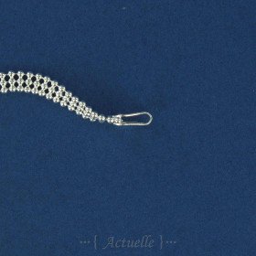 Flexible half bangle 3balls line