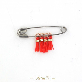 Red-orange small tassel GP