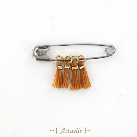 Camel small tassel GP