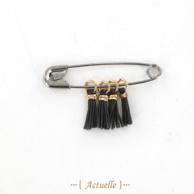 Dark gray small tassel GP