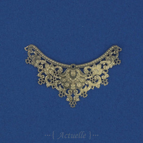 Dentelle fin col V 50x34mm PO
