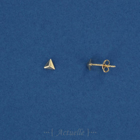 Earring Pyramid 3 Faces 4 mm