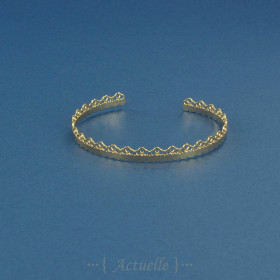 Lace bangle with engraved points GP