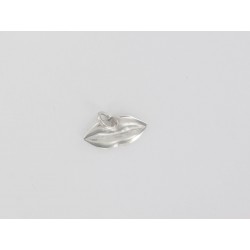Charm's Beso 15x7mm
